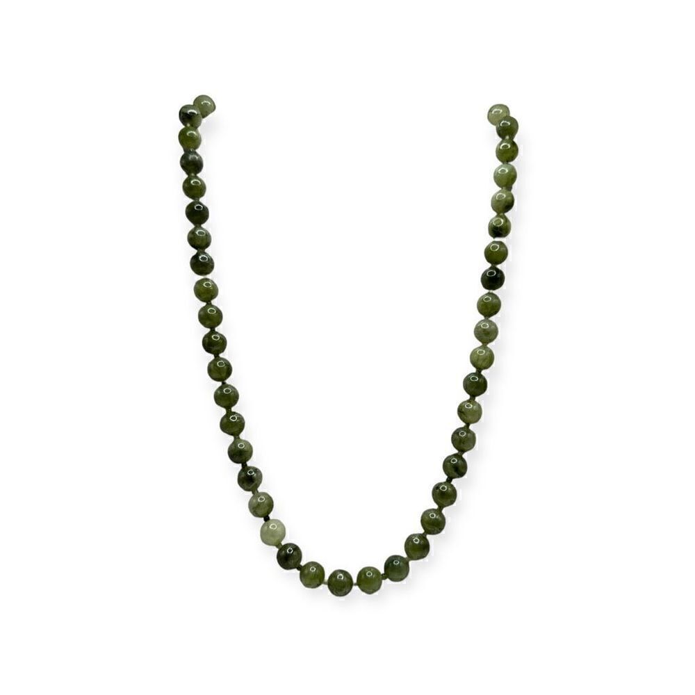 Vintage beaded green necklace 27 inches